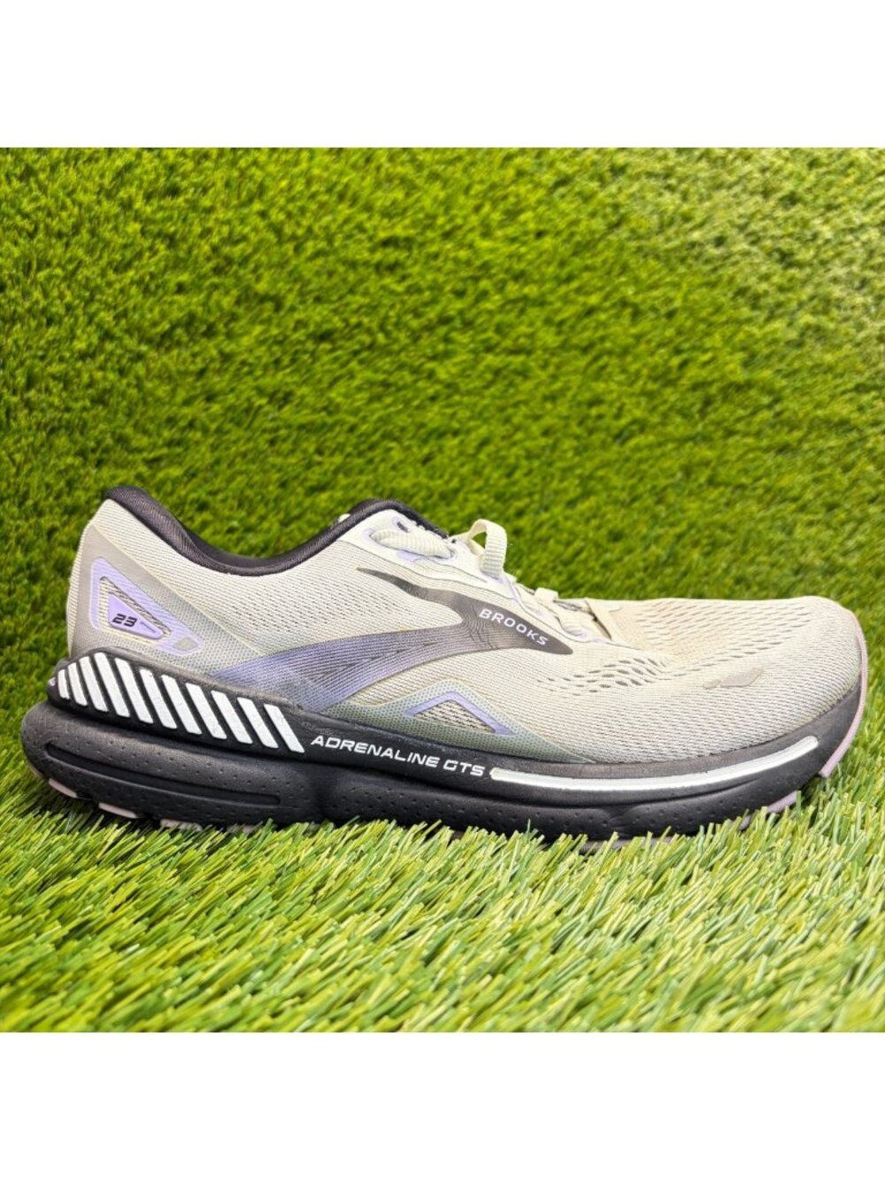 Brooks Adrenaline GTS 23 Womens Size 8.5 Gray Athletic Running Shoes Sneakers